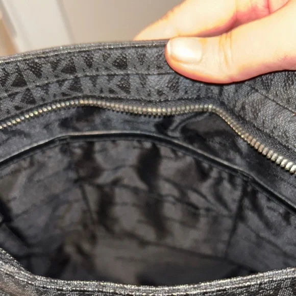 Michael Kors Signature Black Crossbody Bag - Picture 8 of 9